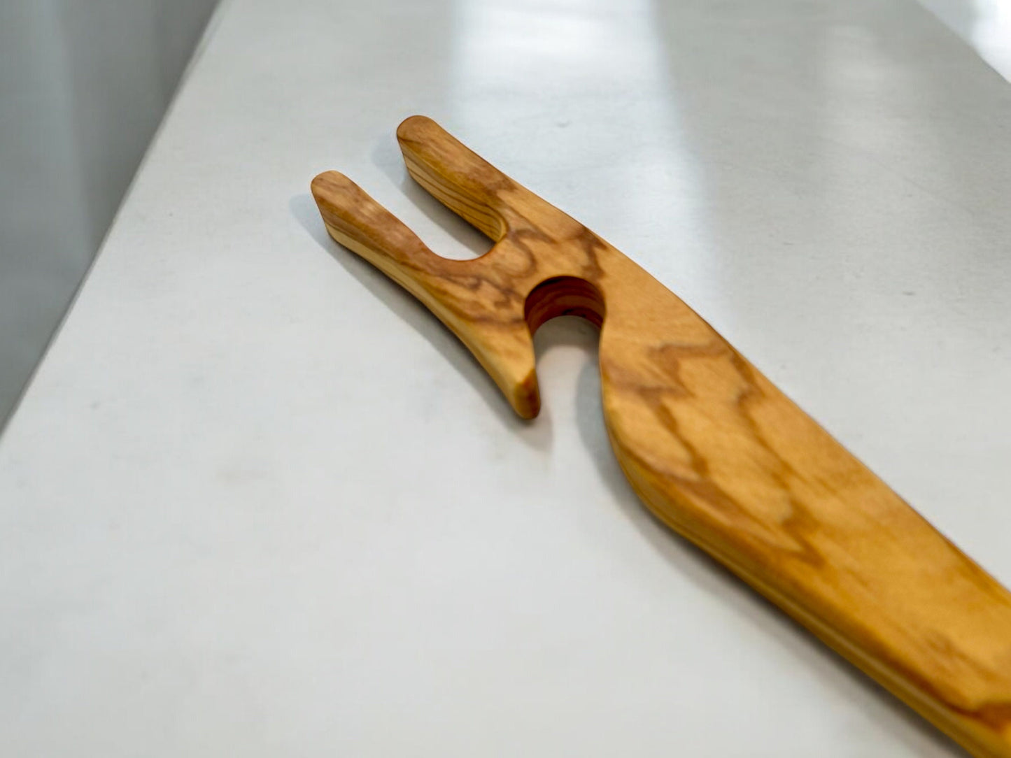 Olive Wood Oven Rack Push/Pull Stick with Magnet -